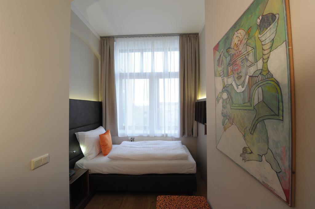 Eee Hotel Perg Ruang foto